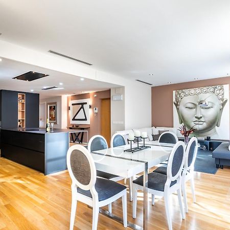 Central Market Lux Apartment Valencia Bagian luar foto