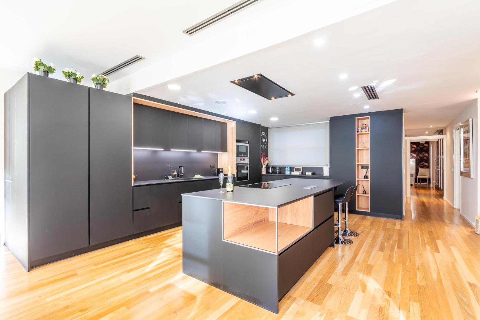 Central Market Lux Apartment Valencia Bagian luar foto