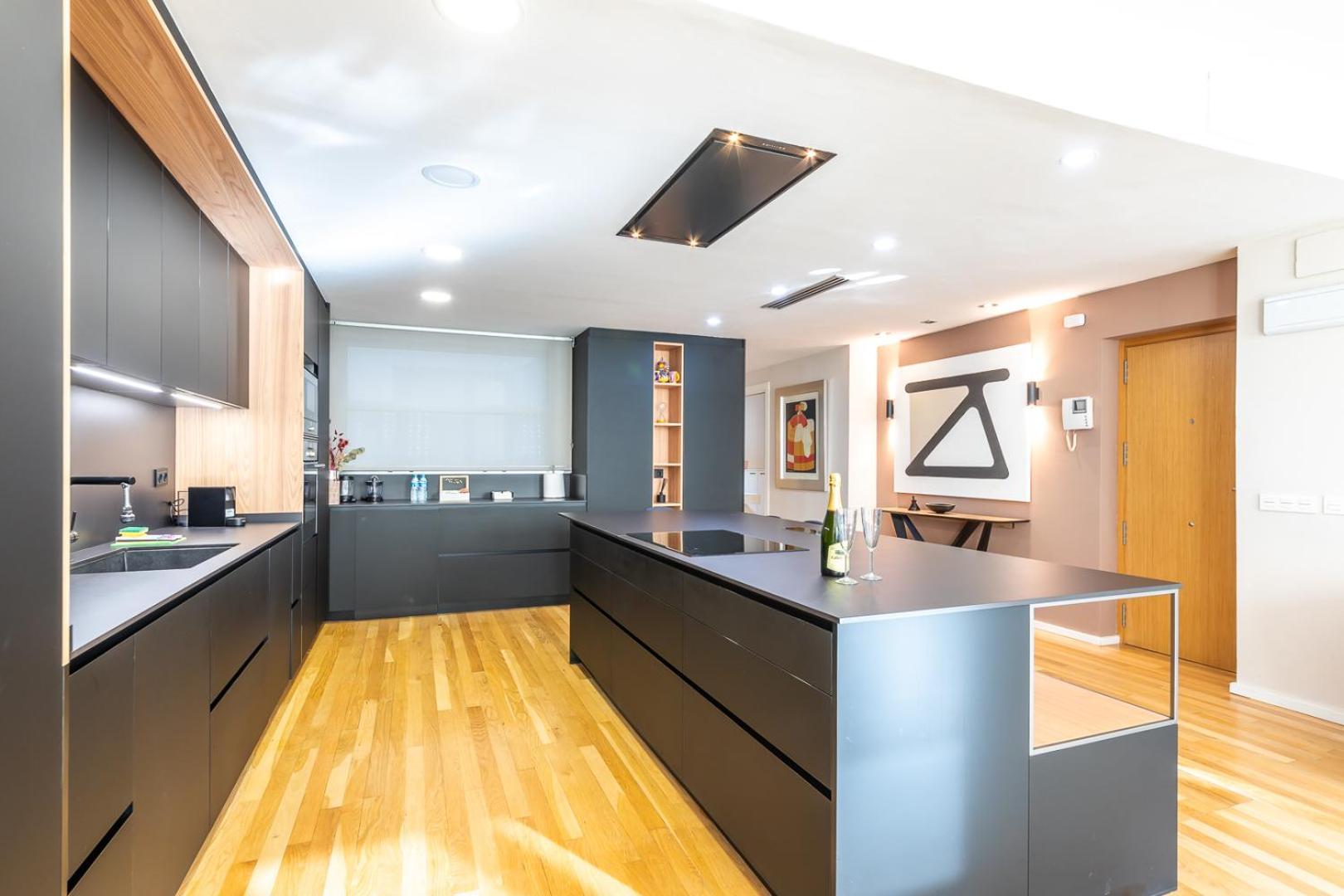 Central Market Lux Apartment Valencia Bagian luar foto