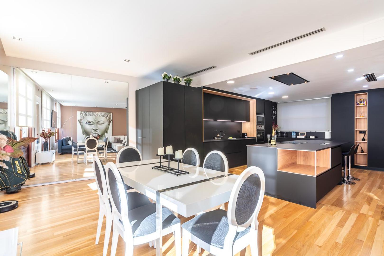 Central Market Lux Apartment Valencia Bagian luar foto